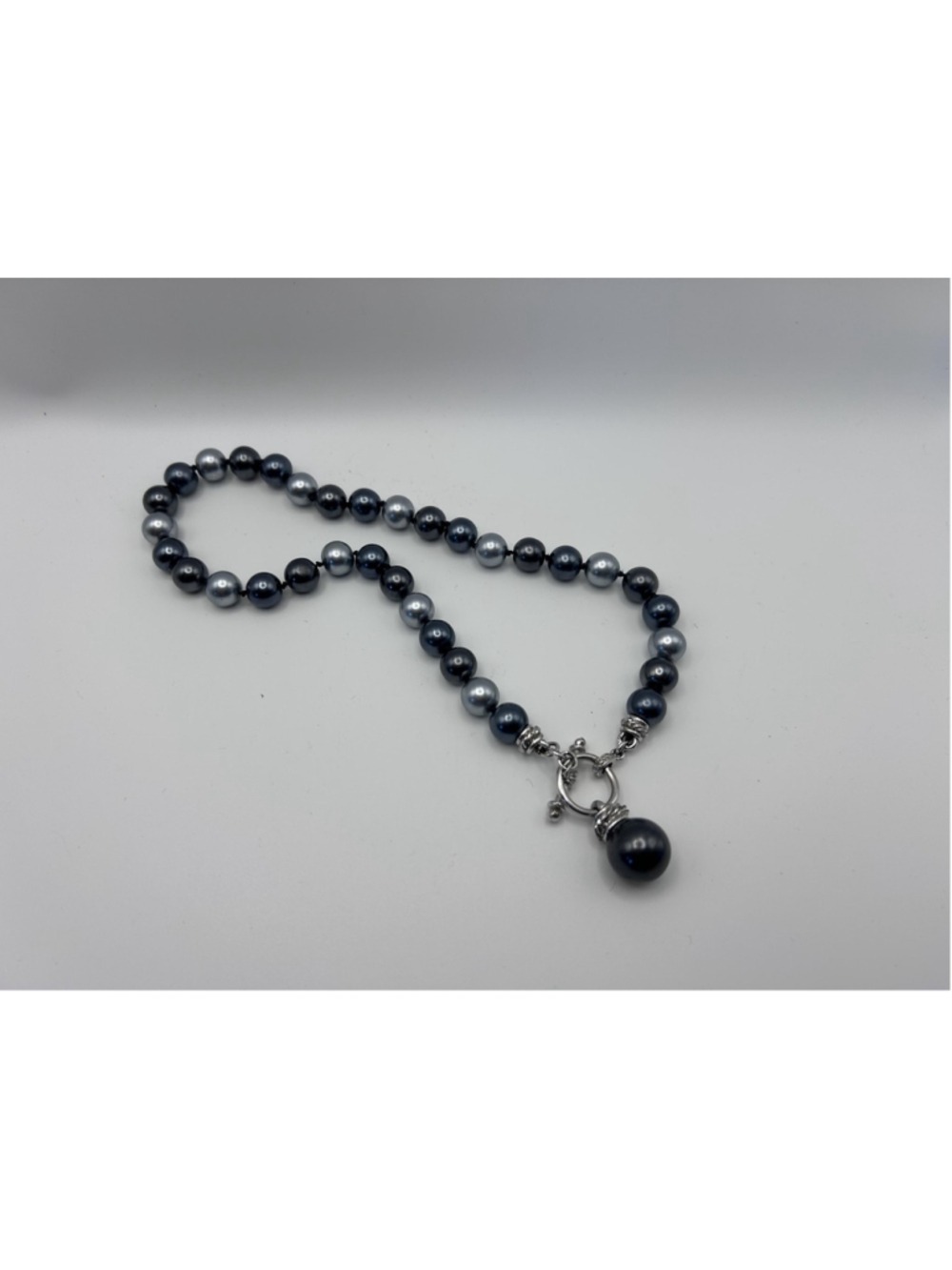 Necklace Gray Imitation Pearl Beaded Round Pendant Toggle Statement Fashion - Picture 5 of 5